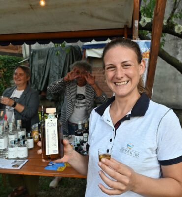 Prosek 24-08-2024 -  vrt Dom prosekarja: Gin Vin Prosek Prosecco