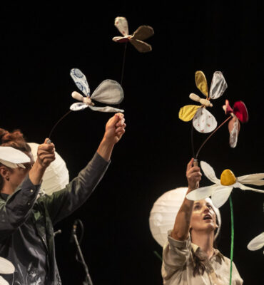 Dobro-jutro-travnik-_LGM.-B.-Lah-10_bw